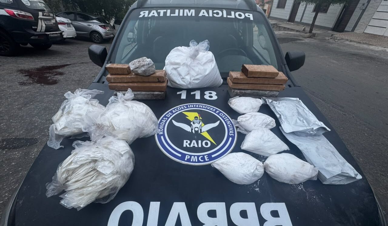 REGIONAL – Mulher é presa com mais de 17 kg de drogas durante abordagem a ônibus em Tauá