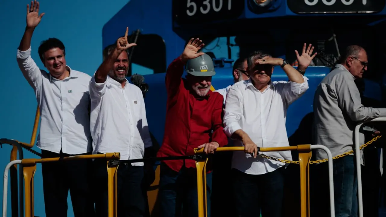 POLÍTICA – Em agendas pelo Ceará, Lula faz entregas e critica oposição ao lado de Camilo e Elmano
