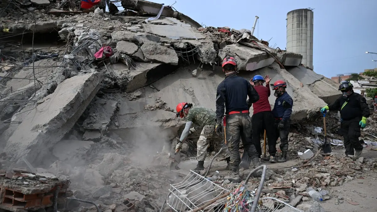 MUNDO – Número de mortos em tragédia com terremotos na Venezuela sobe para 3.889