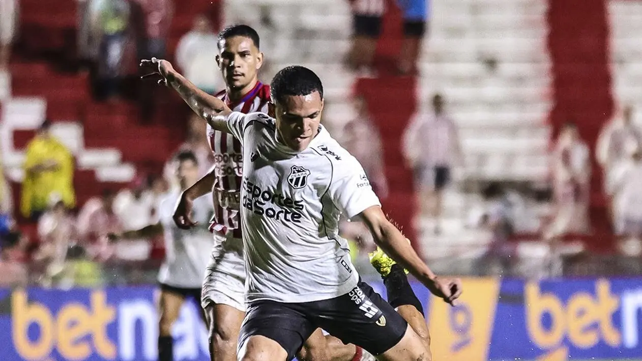 FUTEBOL – Ceará perde para o Náutico nos Aflitos e corre risco de voltar ao Z4 ao fim da rodada