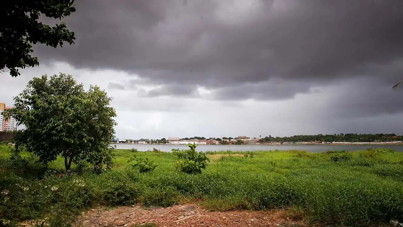 REGIONAL – Fortaleza e 115 cidades do CE recebem aviso de vendaval; veja locais