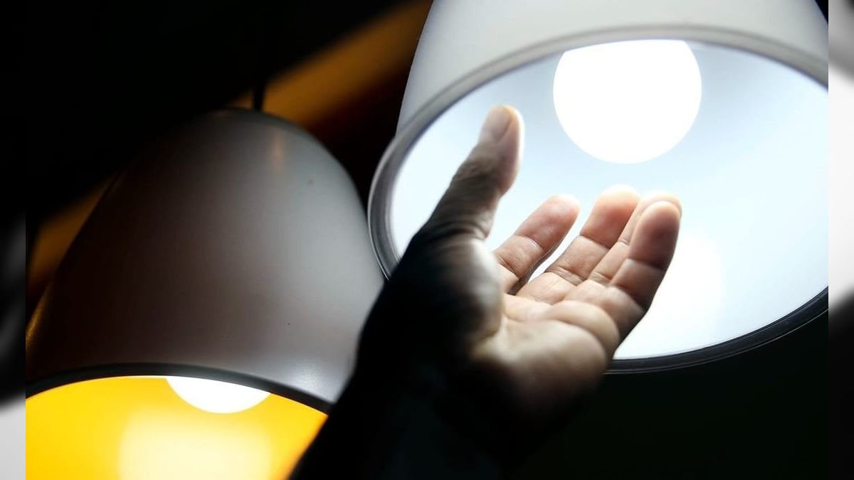 ECONOMIA – Conta de luz mantém bandeira amarela em setembro⁠