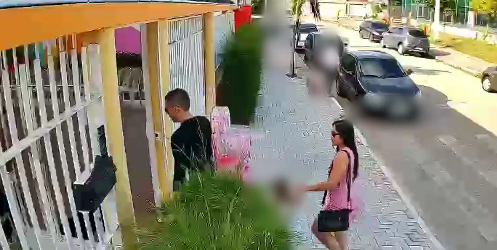 POLÍCIA – Nova imagem mostra PM suspeita de matar soldado levando filha à escola enquanto dizia estar amarrada
