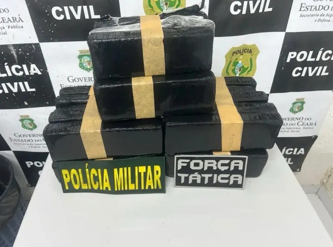 POLÍCIA – Duas pessoas são presas com mais de 21 kg de maconha em veículo na BR-020, em Tauá