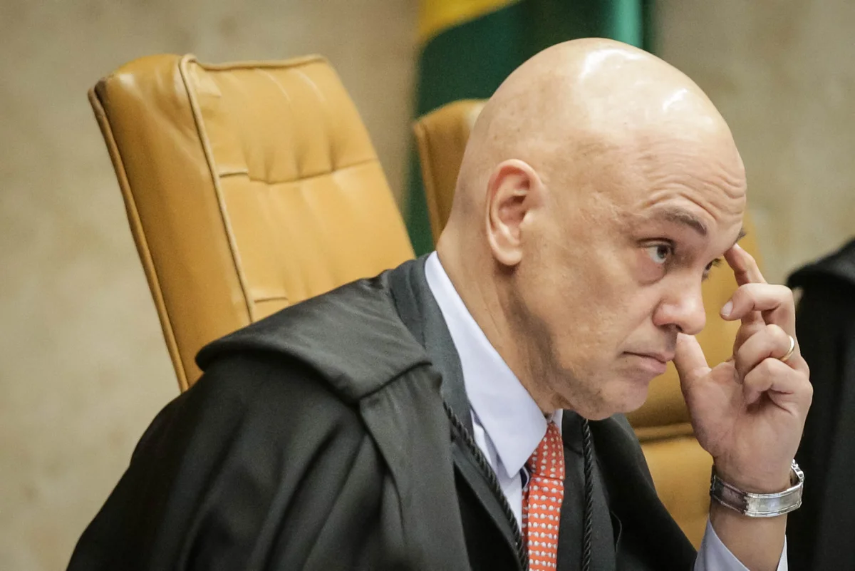 POLÍTICA – Sem trégua no STF: Moraes cobra apuração contra Mendonça e Fachin age