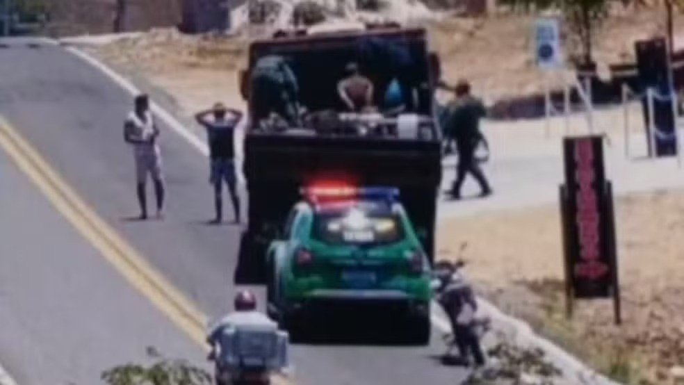 POLÍCIA – Onze pessoas são detidas por furto de trilhos de trem no Ceará
