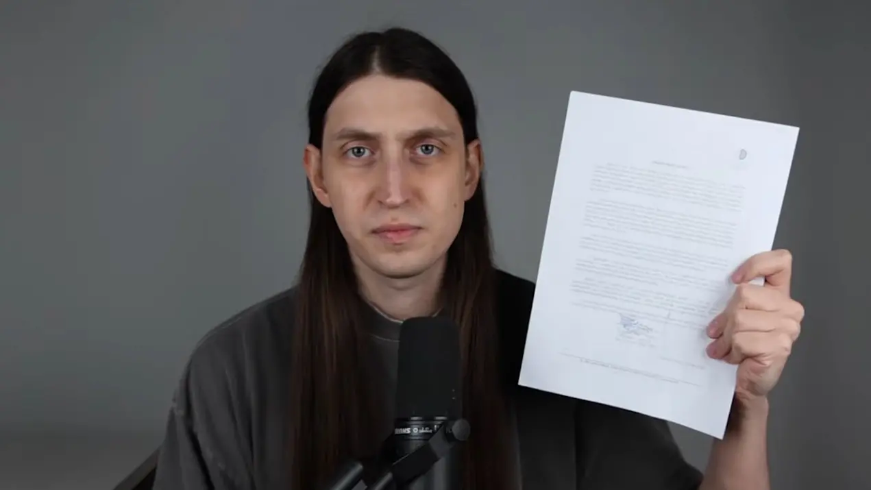 PAÍS – Felca revela fobia social em vídeo de retorno às redes; ‘me fechei’