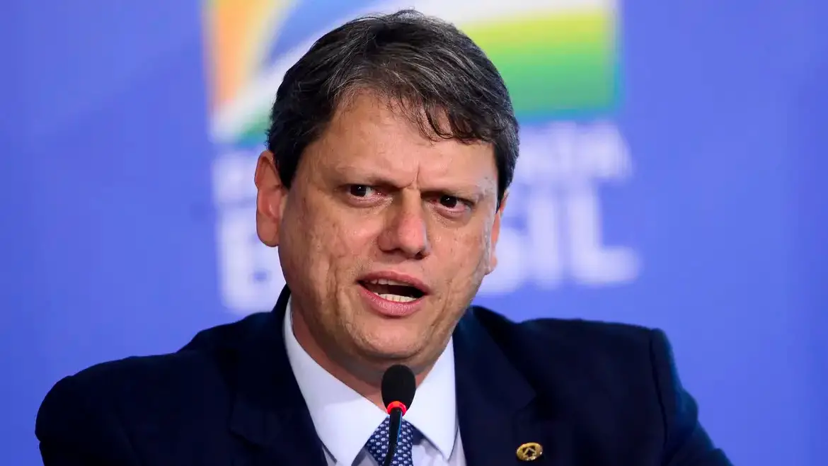 BRASIL – Tarcísio contraria Flávio Bolsonaro e defende ‘respeito ao resultado das urnas’