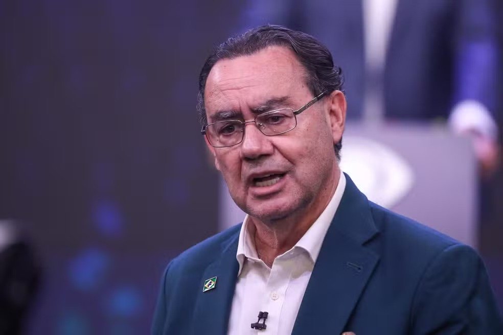POLÍTICA – Augusto Cury declara apoio a Flávio Bolsonaro no segundo turno