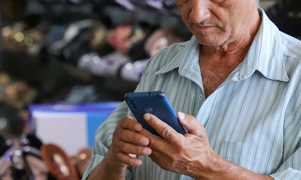 BRASIL – Reconhecimento facial será exigido para contratar e manter linhas de celular