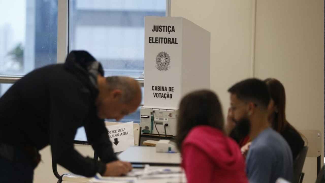 ELEIÇÕES – Quem não votou no 1º turno pode votar no 2º? Entenda o que diz a lei